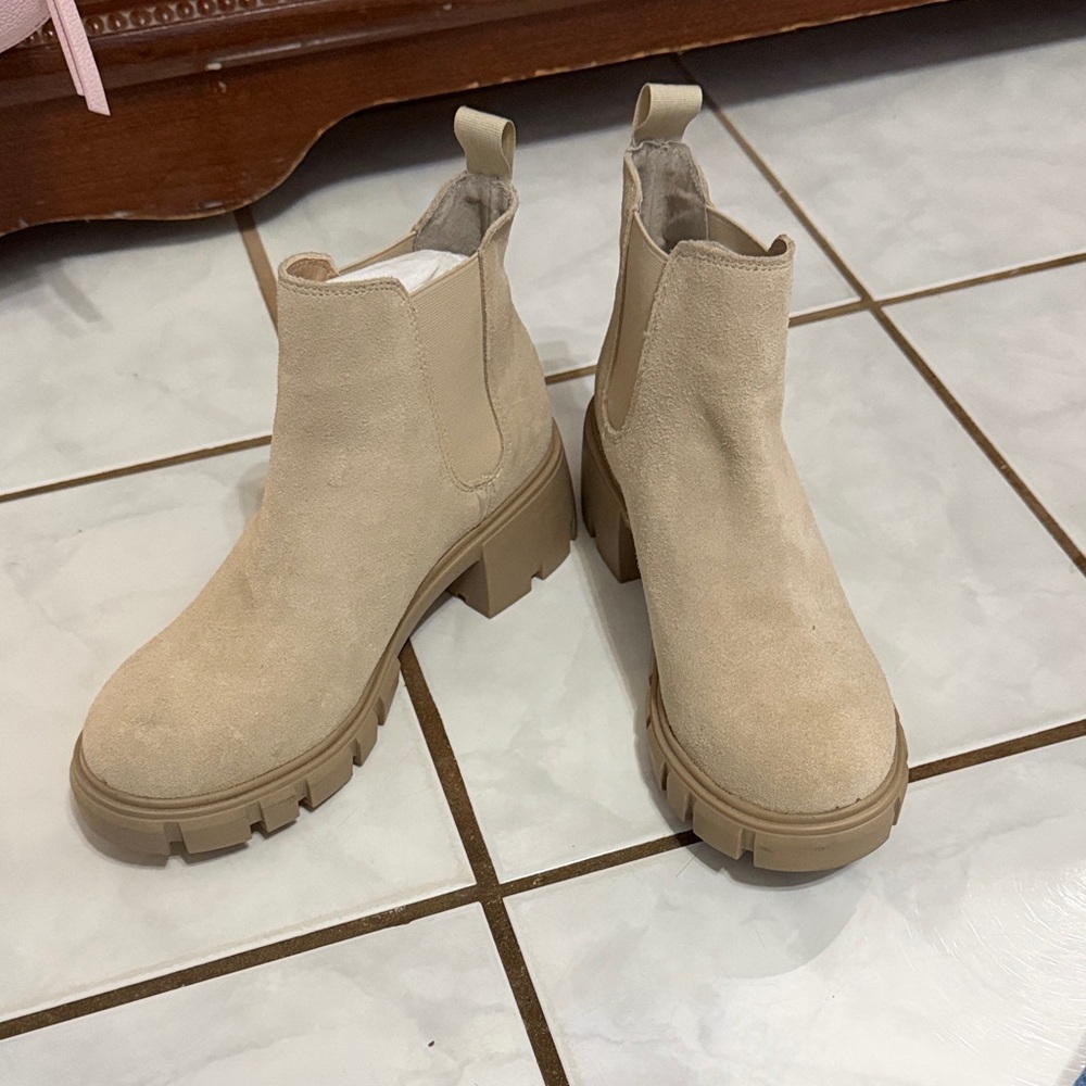 Steve Madden Women's Tan Boots